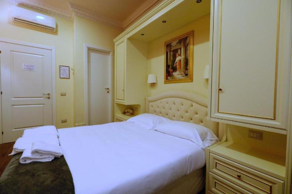 Hotel Dimora Frattina Roma Exterior foto